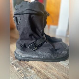 NEOS Voyager Overshoes